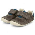 Clarks Clarks Δερμάτινα Παιδικά Ανατομικά Μποτάκια για Αγόρια Γκρι Αγκαλιάς Αγόρι / Prenatal Boys clarks-baby-booties-pair-45-degree