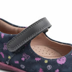 Arties Παιδικές Δερμάτινες Μπαλαρίνες Arties Μπλέ Μπαρέτα/ Ballerina / Flat Shoes Girl close-up-velcro