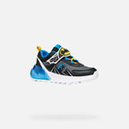 Geox Geox J66LYA 014CE C9221 Batman Παιδικά Sneakers με Φώτα Παπούτσι Αγόρι Φωτάκια / Shoes with Lights Boy geox-j66lya-014ce-c9221-noir-bleu-ciel-6a68983774f48-2