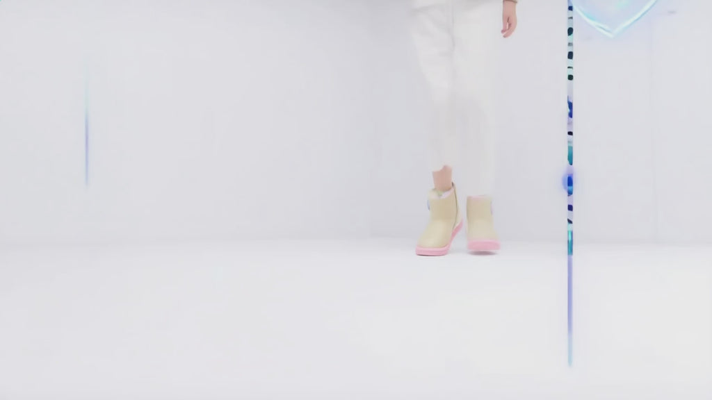 Agatha Ruiz De La Prada Παιδικό Ανατομικό Μποτάκι με Γούνα και Καρδιές Μπέζ